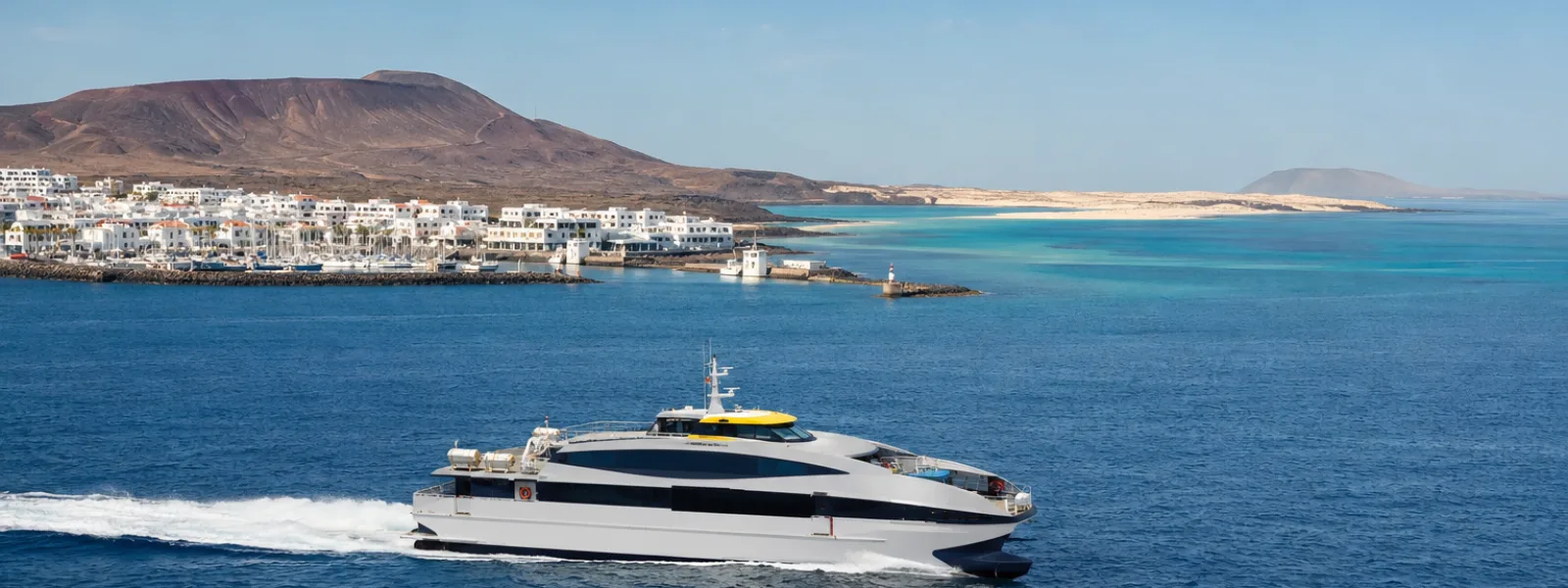Traversée en ferry de Playa Blanca à Lanzarote vers Corralejo à Fuerteventura