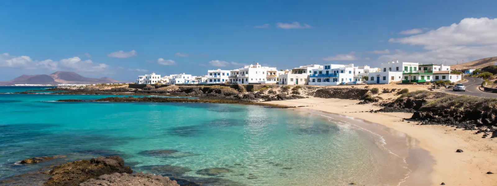 El Cotillo lagoon beach in Fuerteventura for airport transfer and car hire planning