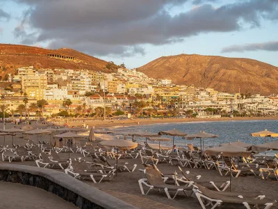 Atardecer en la playa de Las Vistas, entre Los Cristianos y Playa de las Américas, Tenerife
