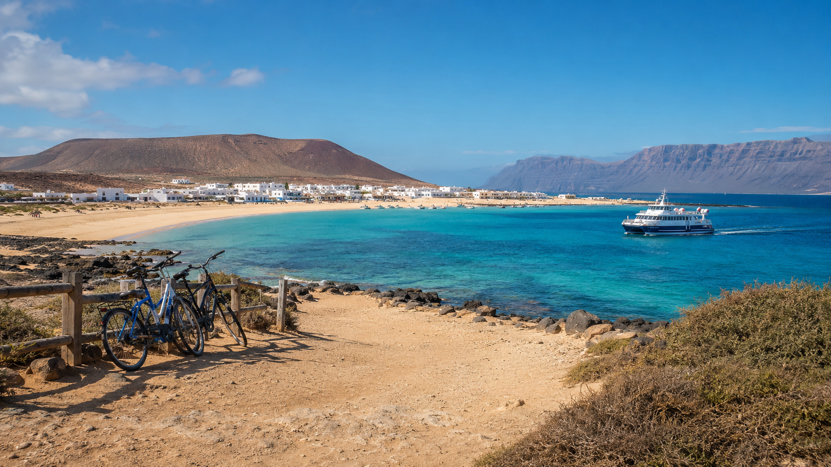 La Graciosa day trip from Lanzarote with ferry, sandy paths, turquoise water and Famara cliffs
