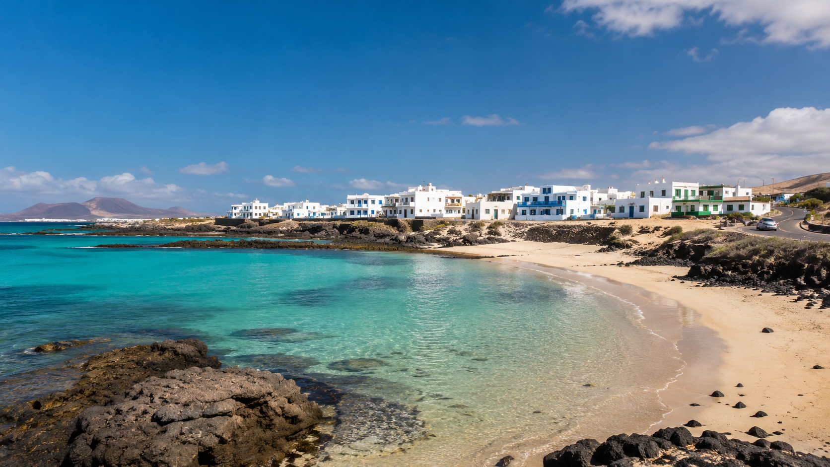 El Cotillo lagoon beach in Fuerteventura for airport transfer and car hire planning