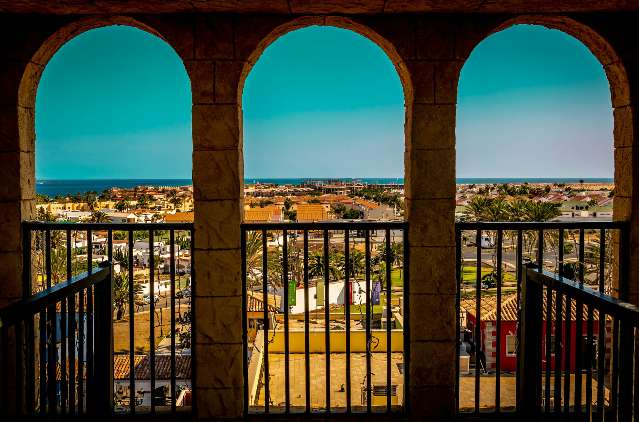 Vue sur la ville de Corralejo depuis le secteur d'El Campanario à Fuerteventura
